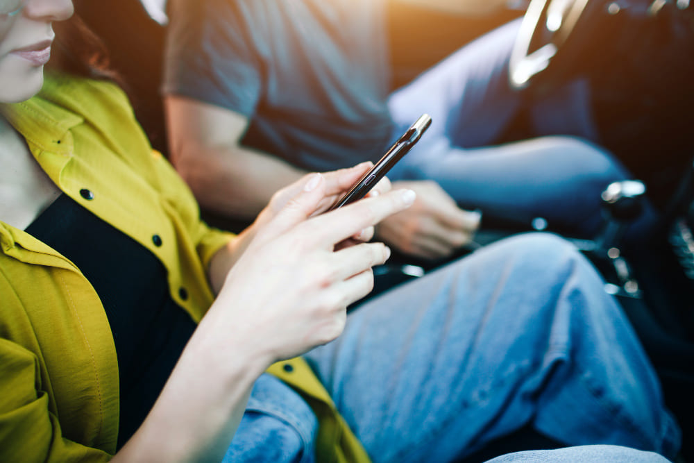 Imagem de capa de Nomad eSIM Unlimited Data for Modern Travelers