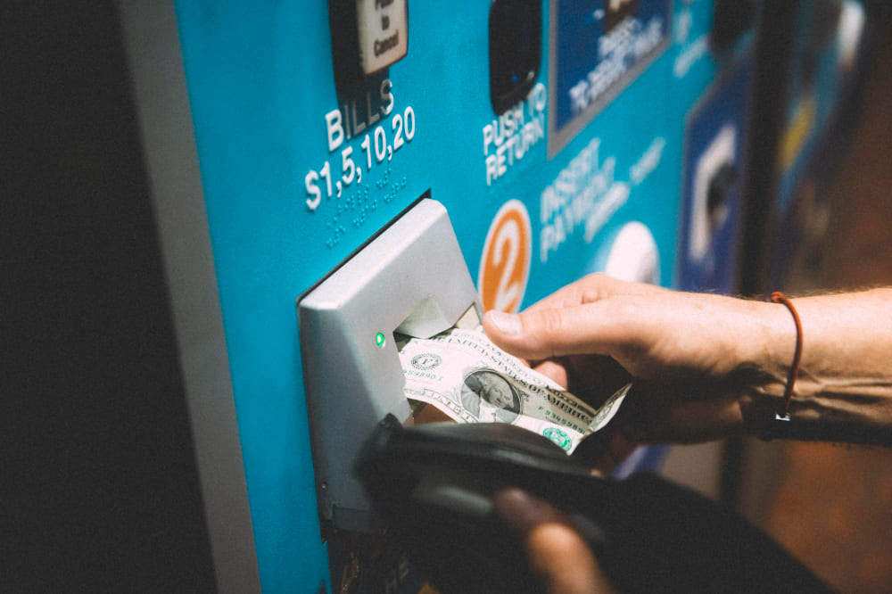 Imagem de capa de Best Buy SIM & eSIM mit unbegrenztem Internet für Reisen